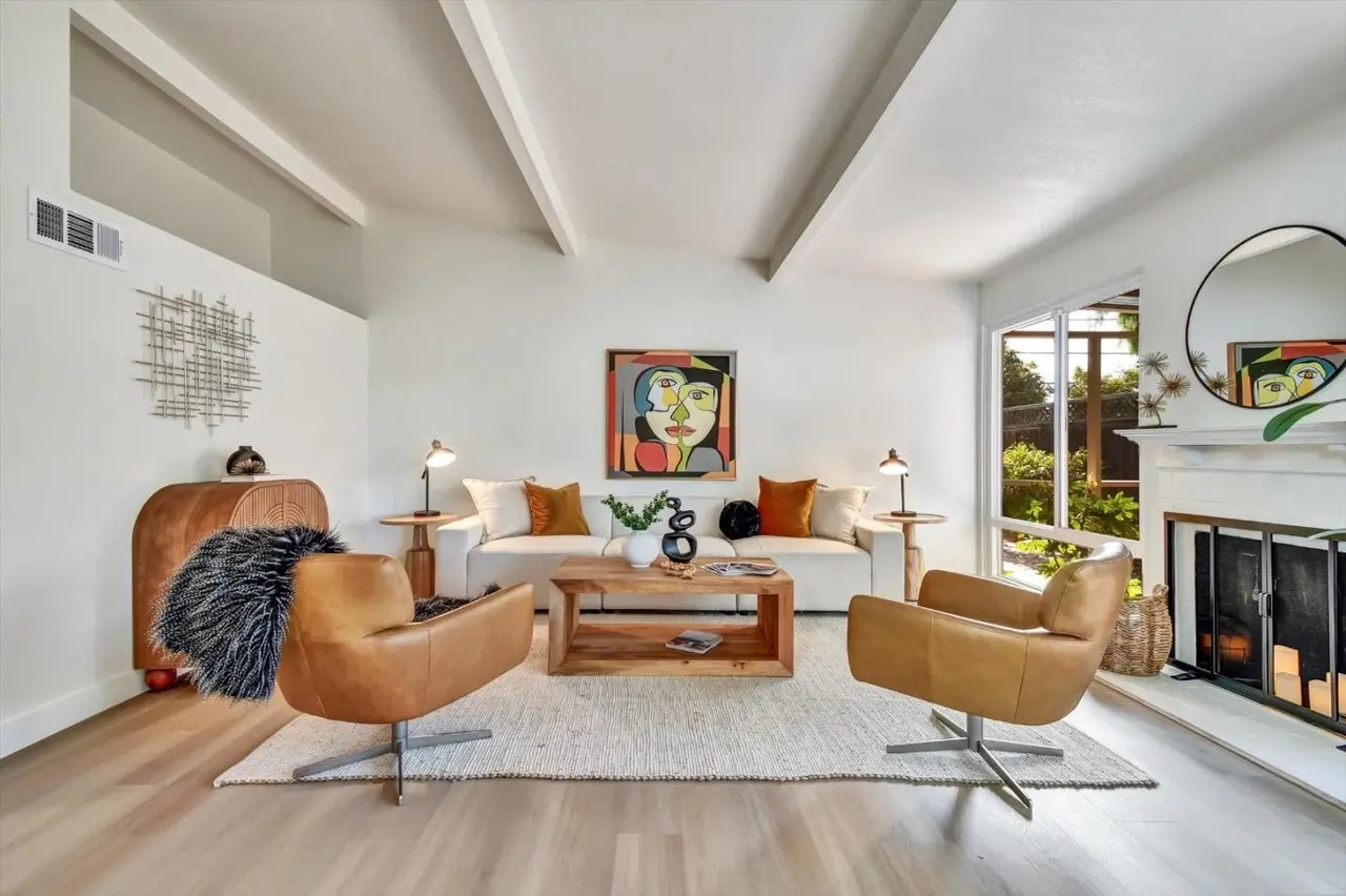 Warm modern living room